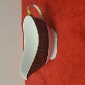 6908 Regency Gravy Boat Seyei Fine China. Made in Japan.